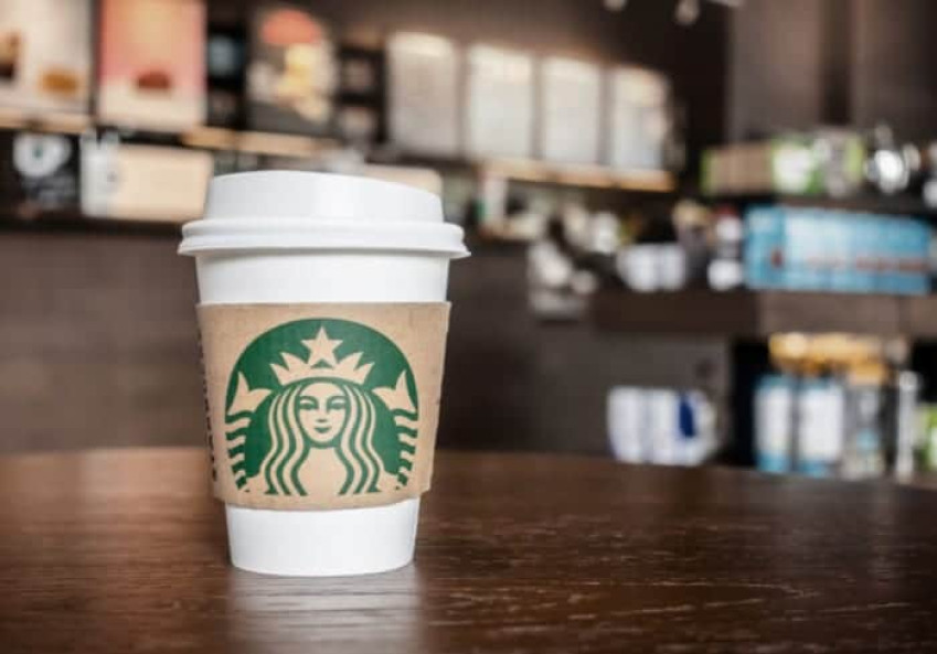 Com mudança de controlador à vista, a situação da Rede Starbucks no Brasil se mostra fragilizada por problemas financeiros.